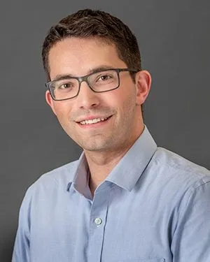 Portrait of Elliott Welker